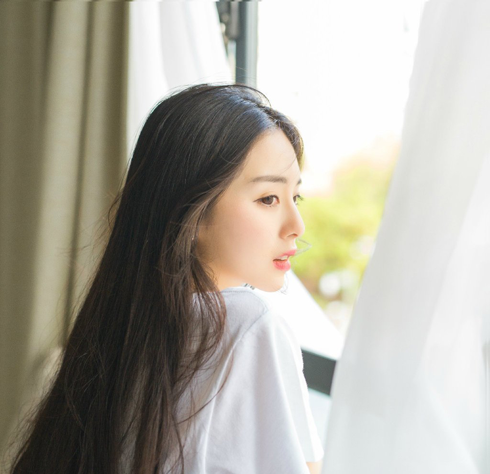 心情再差，也不要写在脸上，因为没有人会喜欢看。